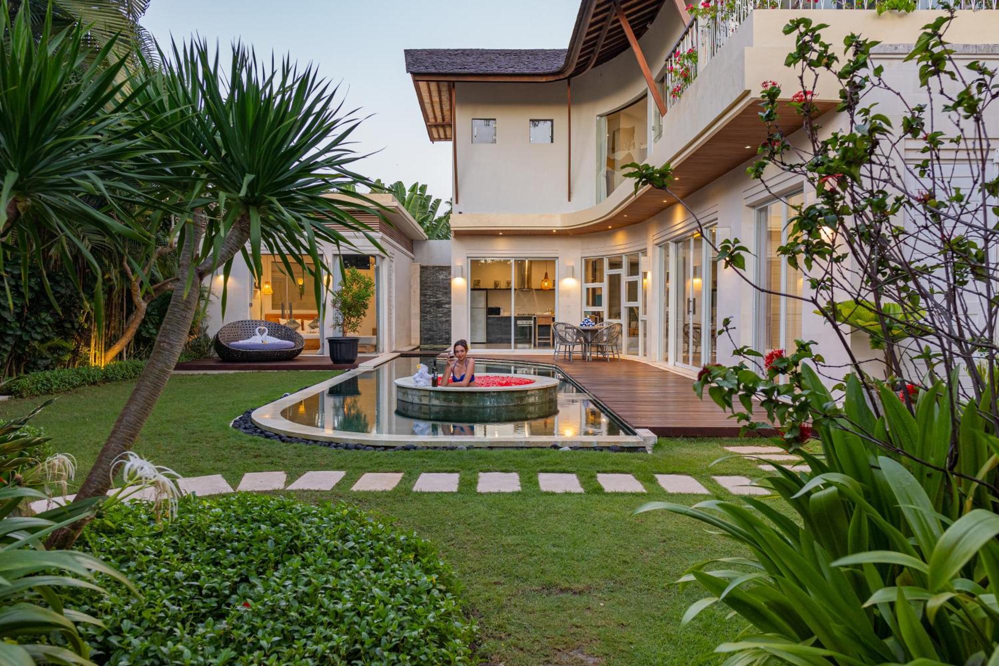 Luxury - Villa K - Central Seminyak Exterior photo